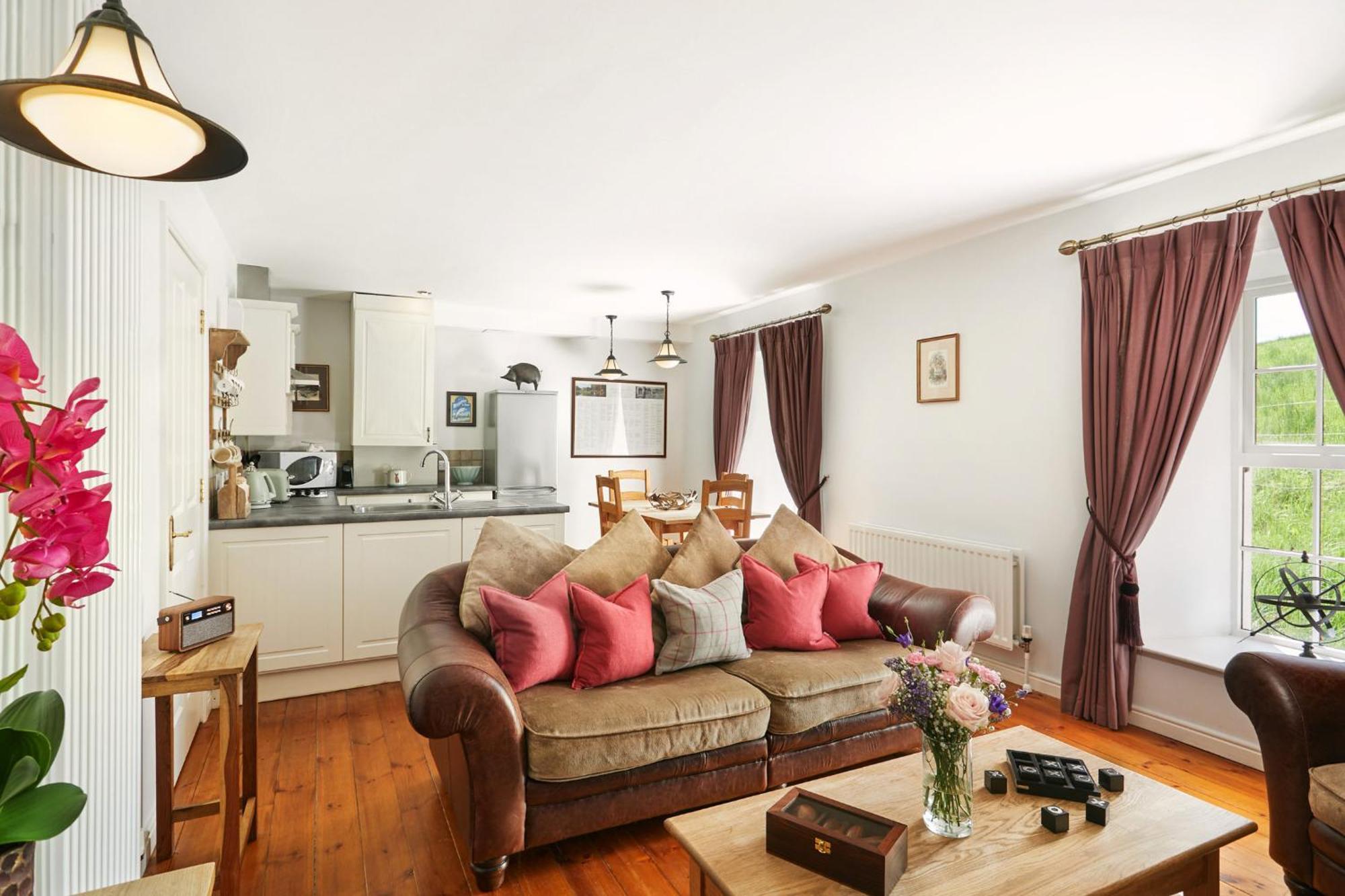 Villa Old Stable Mews Castle Leslie Glaslough Esterno foto