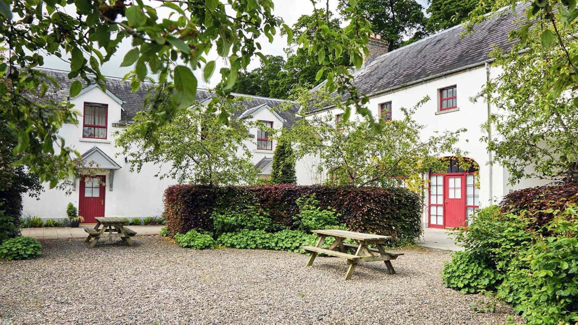 Villa Old Stable Mews Castle Leslie Glaslough Esterno foto
